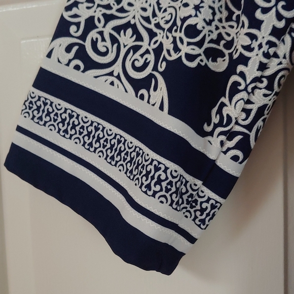 Haani Floral Print Stretchy Split V-Neck 3/4 Sleeve Dress Navy White Size 3X - Picture 3 of 12